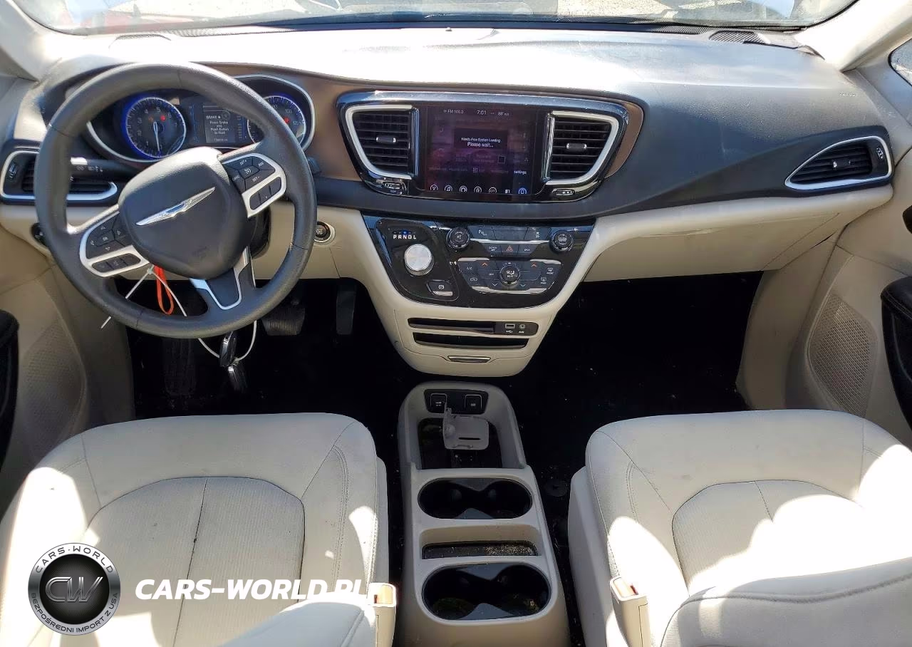 2017 Chrysler Pacifica Touring VIN:2C4RC1DG4HR634389 - 8