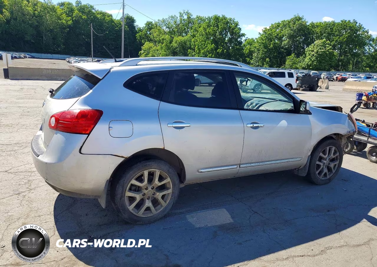 2012 Nissan Rogue S VIN:JN8AS5MVXCW372856 - 3