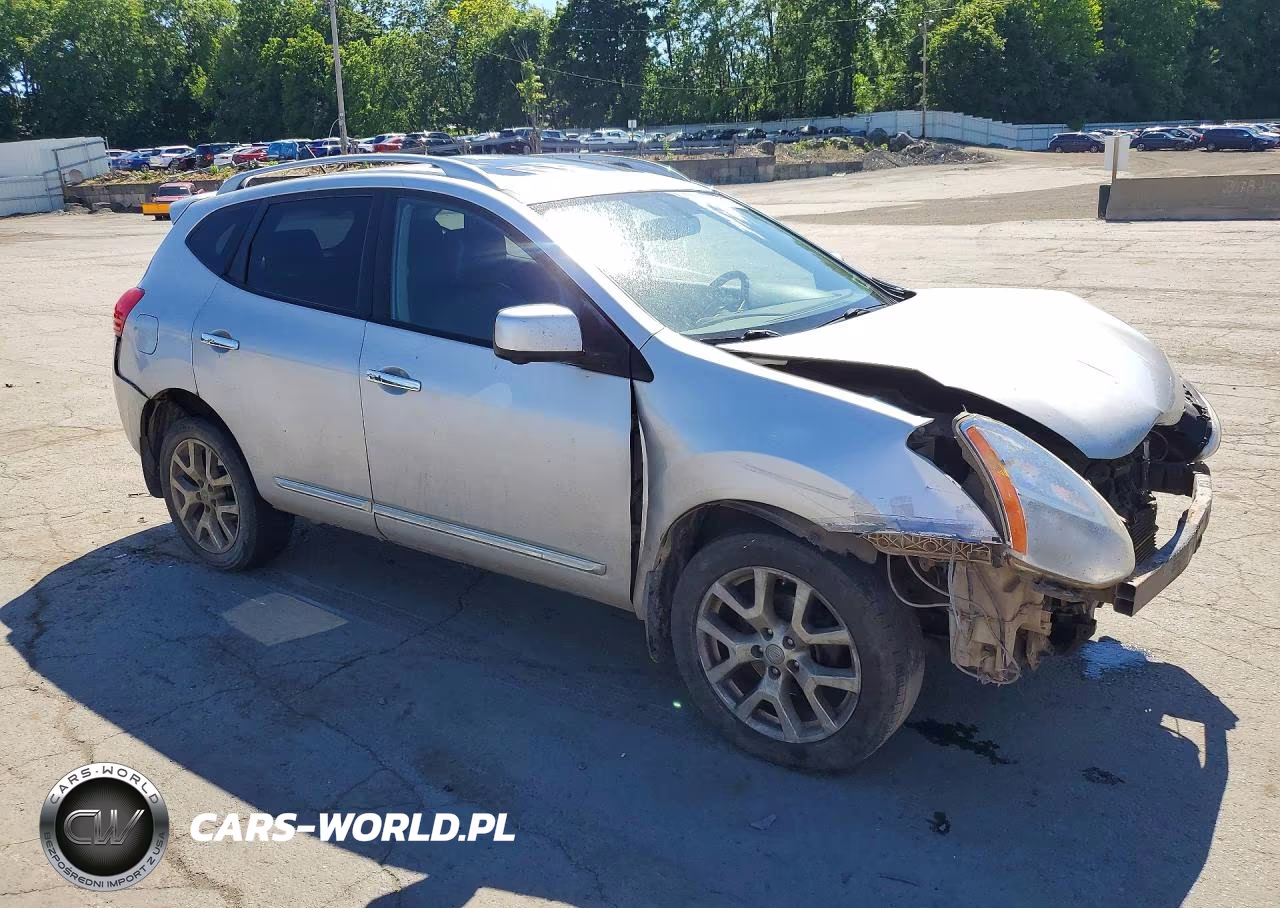 2012 Nissan Rogue S VIN:JN8AS5MVXCW372856 - 4
