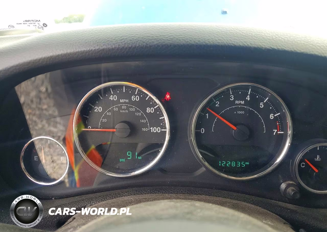2016 Jeep Wrangler Rubicon VIN:1C4BJWCG0GL104451 - 9