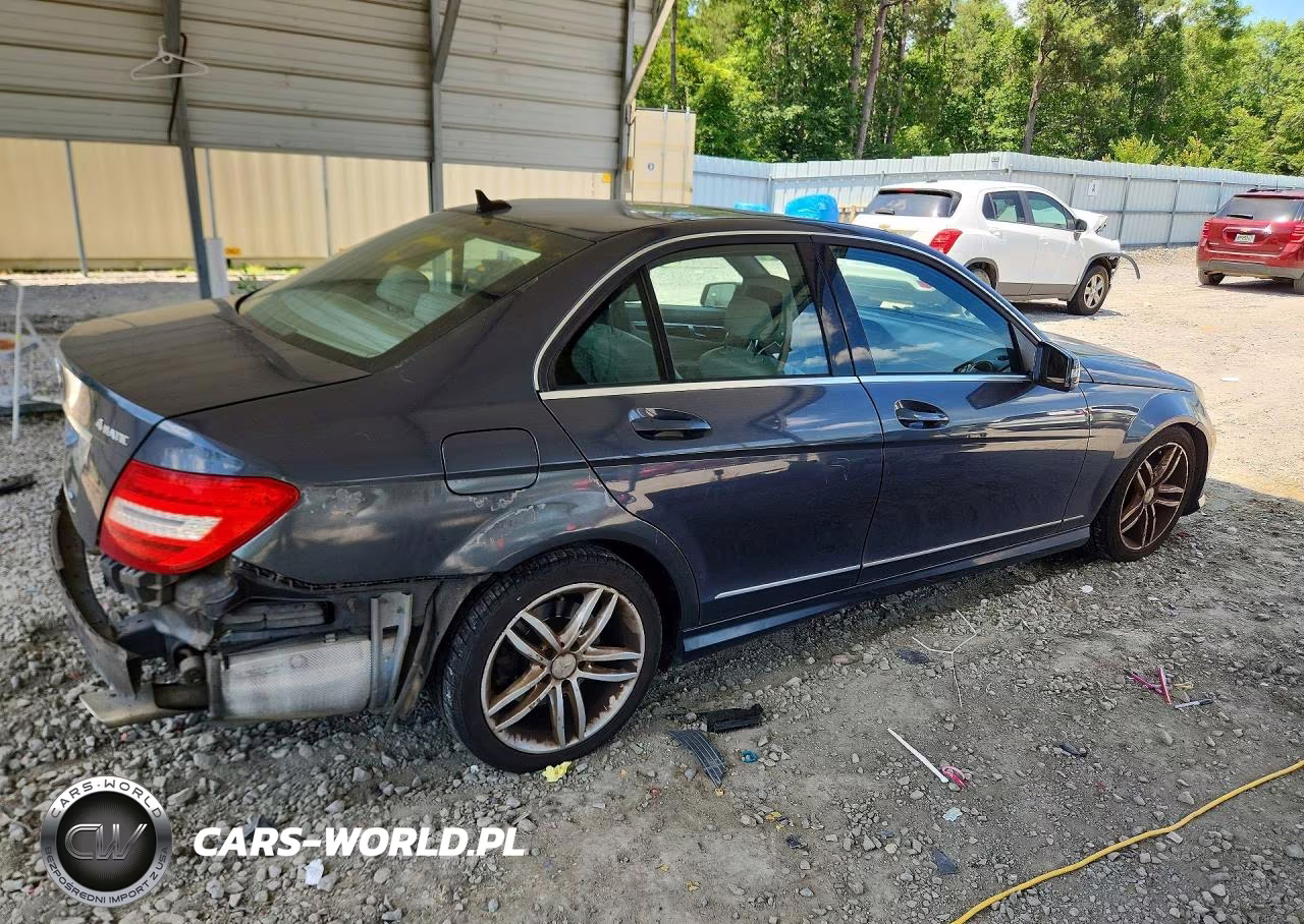 2013 Mercedes-Benz C 300 4Matic VIN:WDDGF8AB4DR288527 - 3