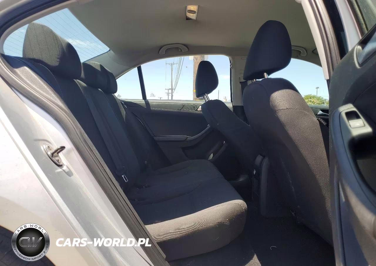 2014 Volkswagen Jetta Base VIN:3VW2K7AJ7EM303362 - 10