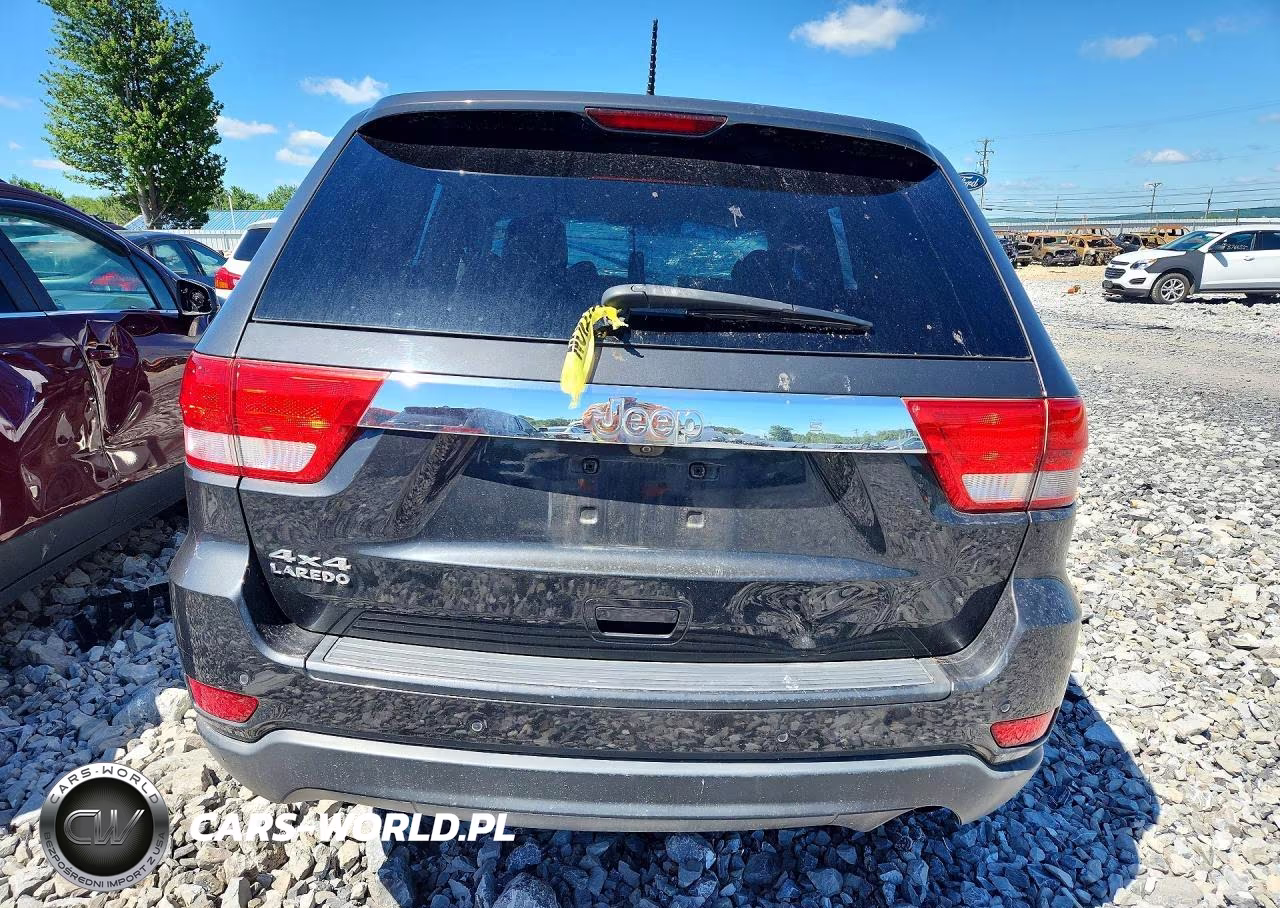 2011 Jeep Grand Cherokee Laredo VIN:1J4RR4GG0BC738190 - 6