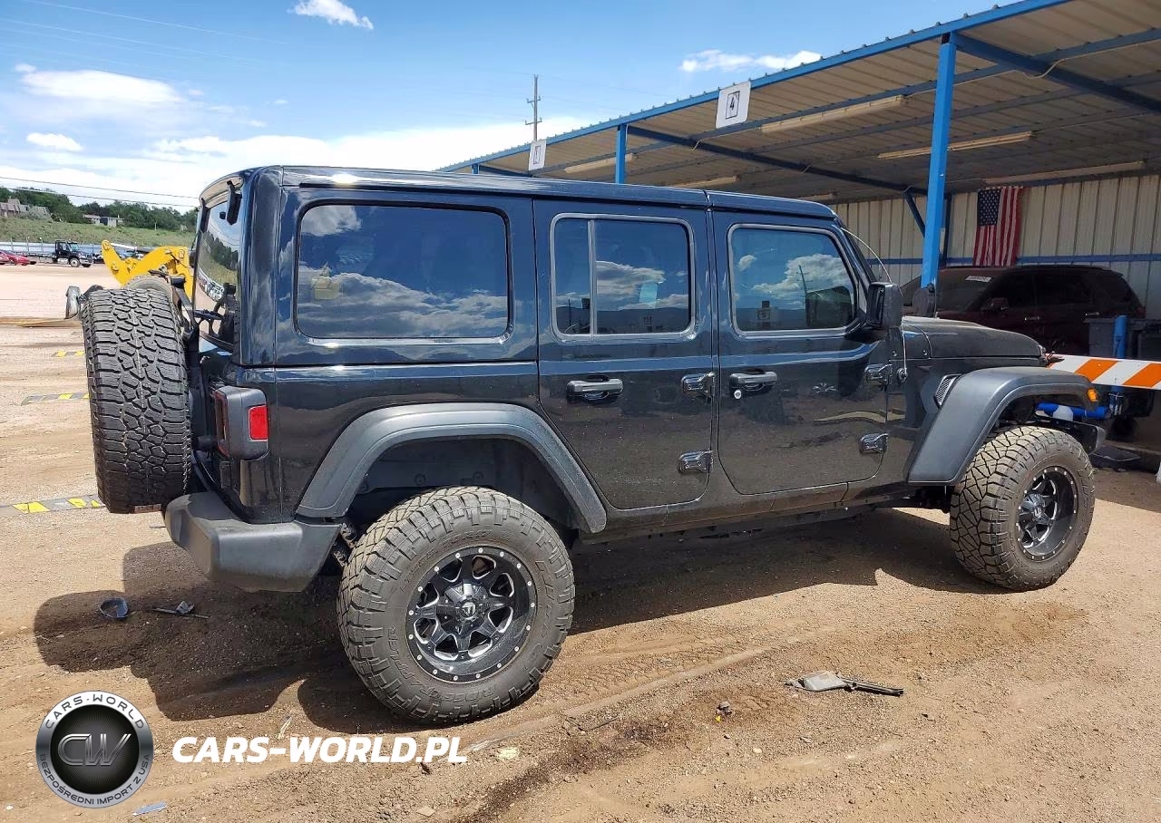 2018 Jeep Wrangler Unlimited Sport VIN:1C4HJXDN0JW248763 - 3