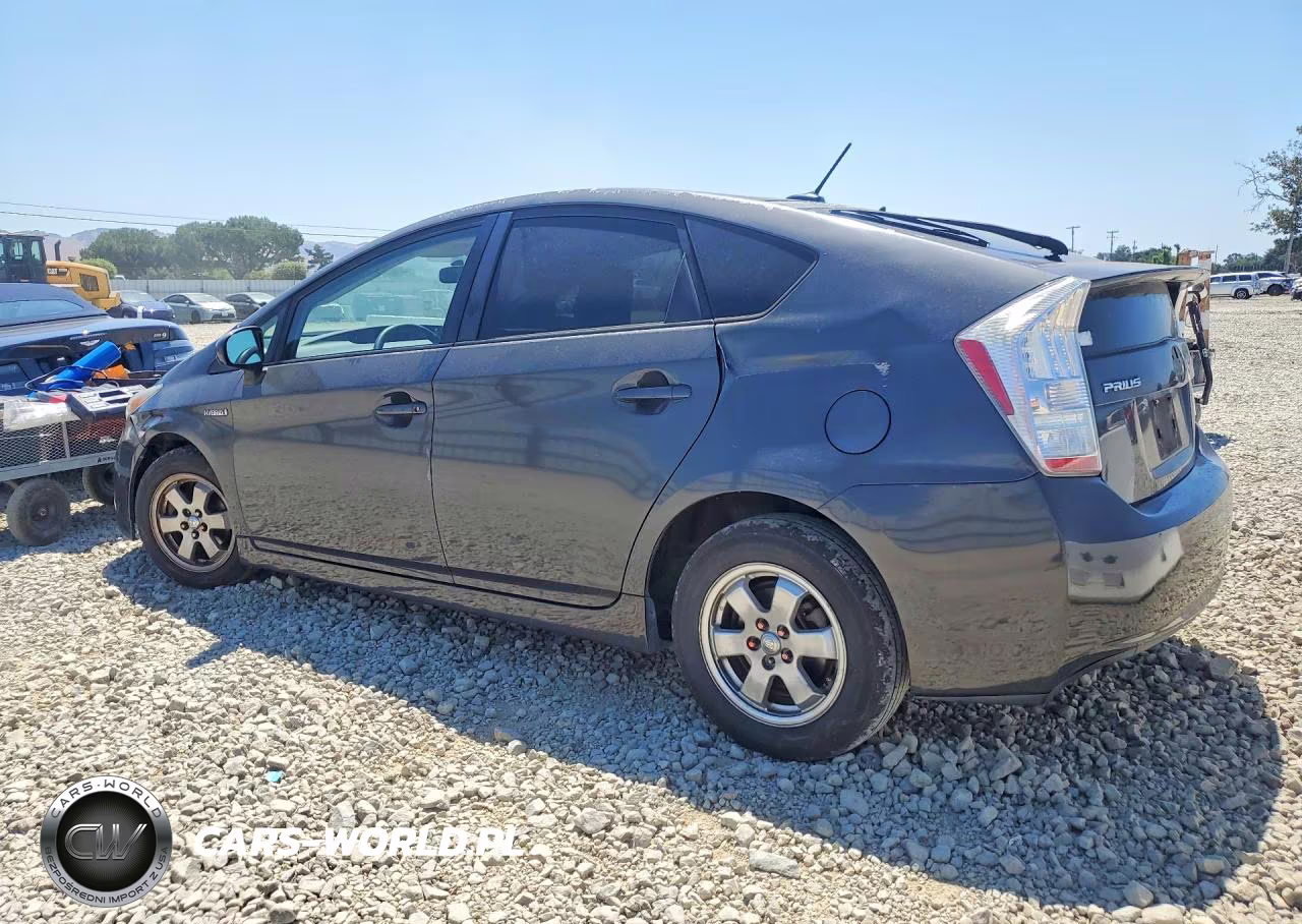 2011 Toyota Prius Two VIN:JTDKN3DU5B0325058 - 2