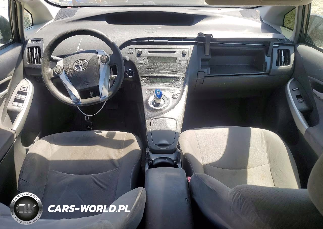 2011 Toyota Prius Two VIN:JTDKN3DU5B0325058 - 8