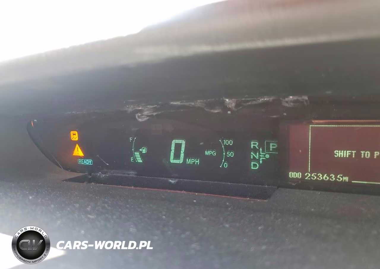 2011 Toyota Prius Two VIN:JTDKN3DU5B0325058 - 9