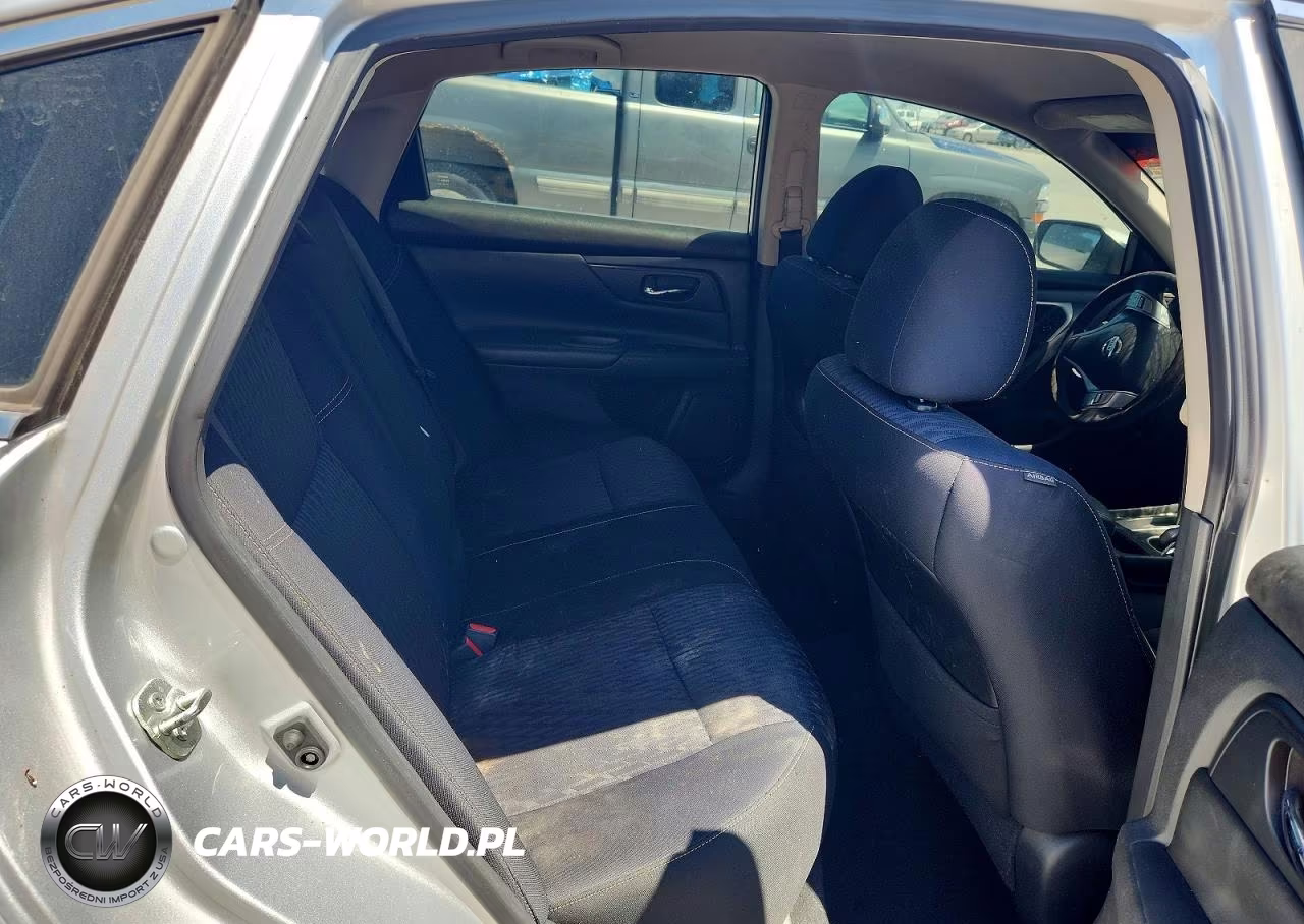 2018 Nissan Altima 2.5 S VIN:1N4AL3AP7JC105021 - 10