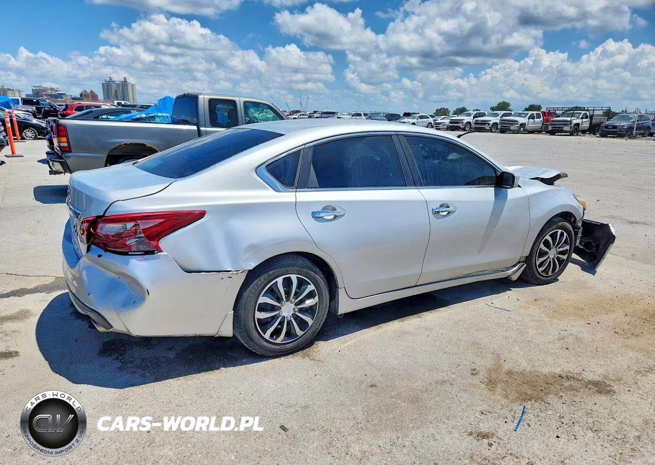 2018 Nissan Altima 2.5 S VIN:1N4AL3AP7JC105021 - 3
