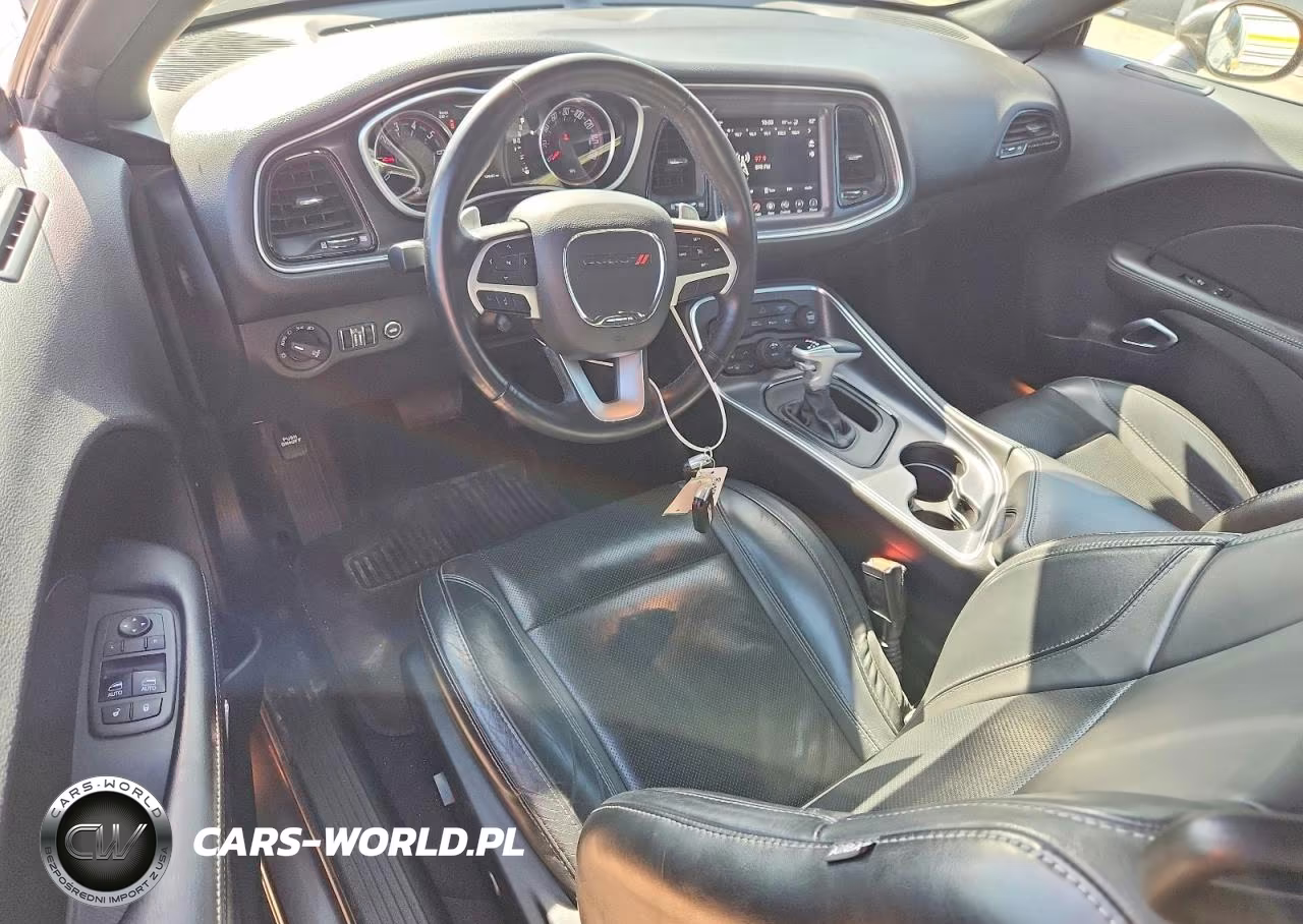 2018 Dodge Challenger Gt VIN:2C3CDZGGXJH143452 - 8