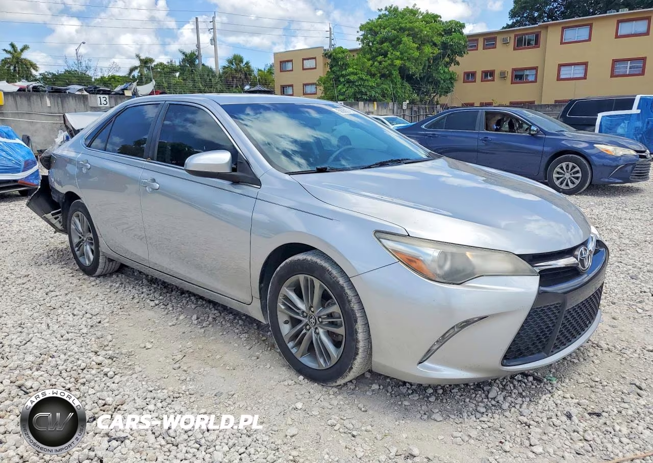 2017 Toyota Camry Se VIN:4T1BF1FK5HU431729 - 4