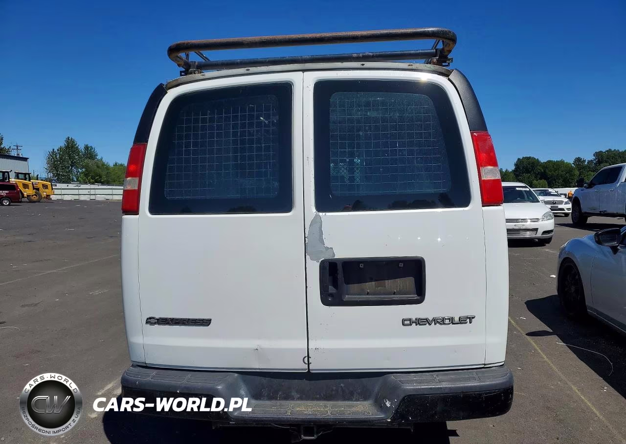 2003 Chevrolet Express G3500 VIN:1GCHG35U731128617 - 6