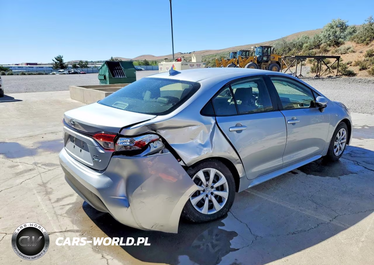 2026 Toyota Corolla Hybrid Le VIN:JTDBCMFE8T3123042 - 3