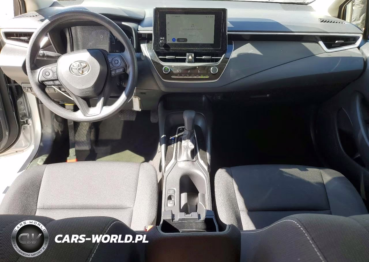 2026 Toyota Corolla Hybrid Le VIN:JTDBCMFE8T3123042 - 8
