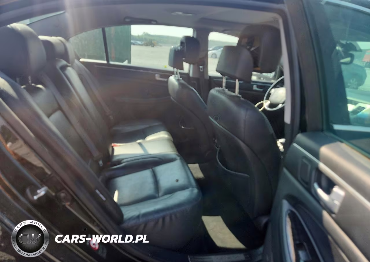 2012 Hyundai Genesis 3.8L VIN:KMHGC4DD1CU177630 - 10