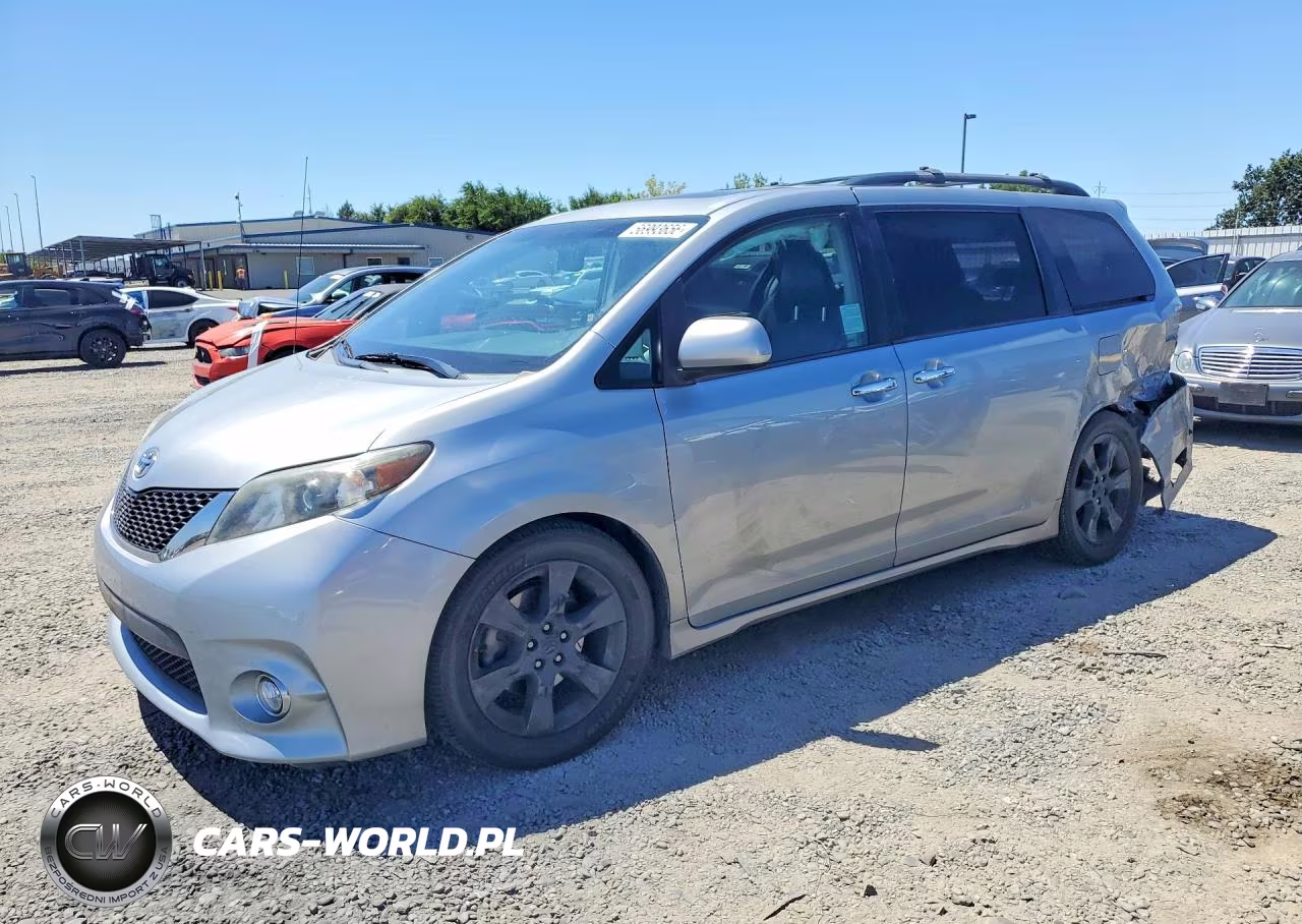2014 Toyota Sienna Sport