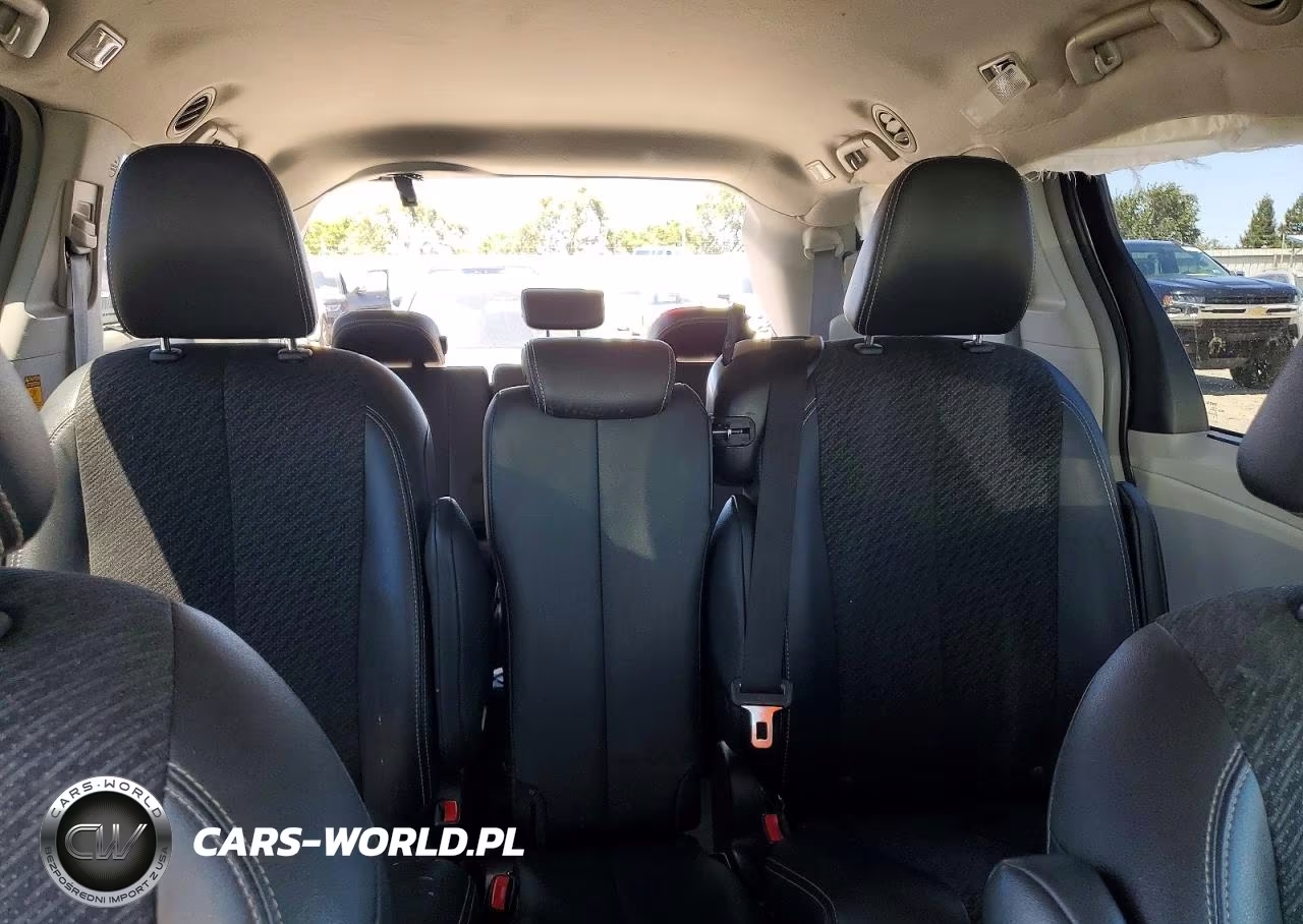 2014 Toyota Sienna Sport VIN:5TDXK3DC9ES470675 - 10