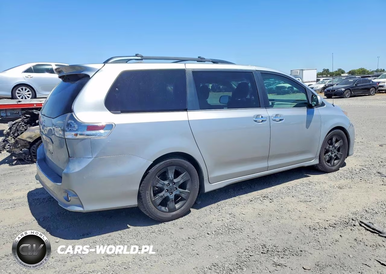 2014 Toyota Sienna Sport VIN:5TDXK3DC9ES470675 - 3