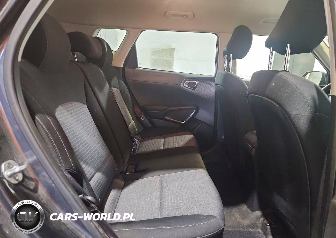 2020 Kia Soul S VIN:KNDJ23AU4L7002234 - 11