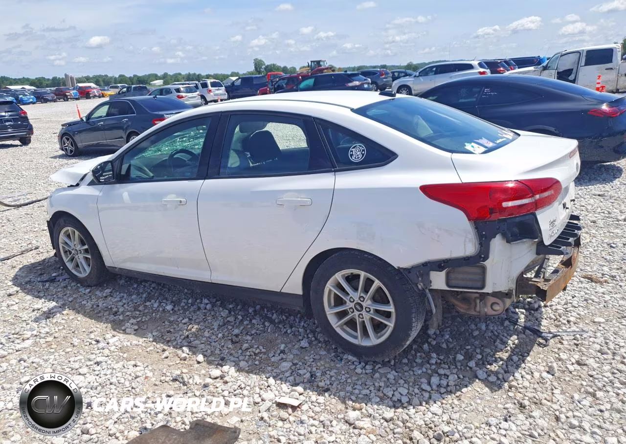 2017 Ford Focus Se VIN:1FADP3F20HL292014 - 2