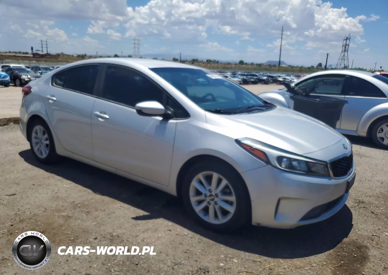 2017 Kia Forte Lx VIN:3KPFL4A78HE117963 - 4