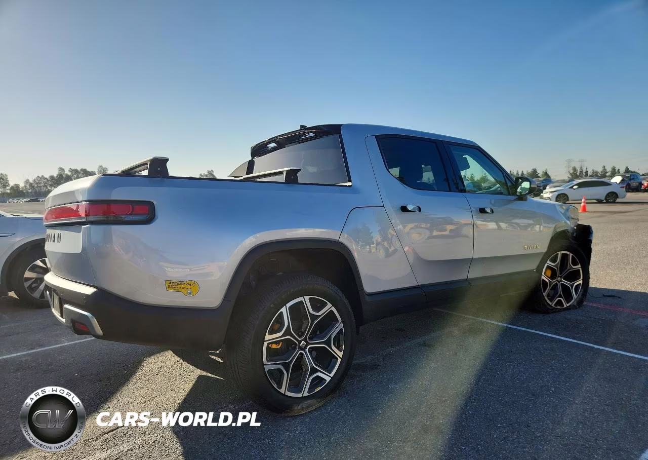 2022 Rivian R1T Adventure VIN:7FCTGAAA2NN011852 - 3