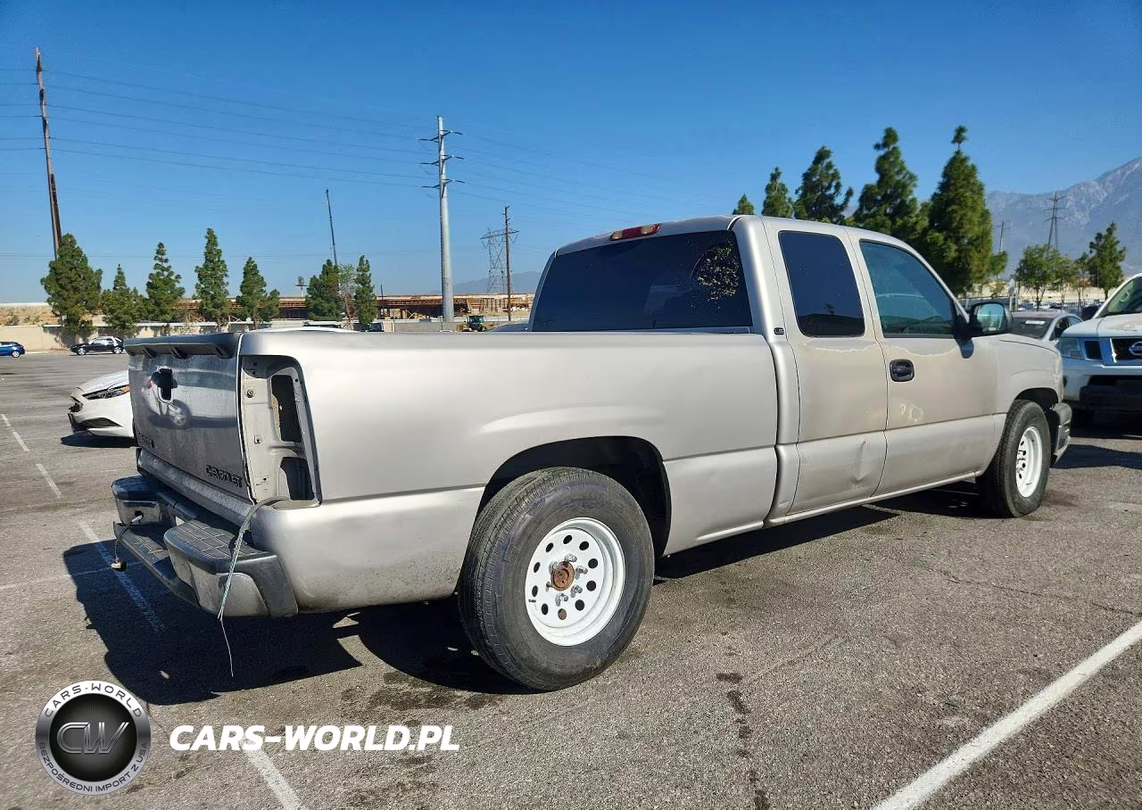 2004 Chevrolet Silverado C1500 VIN:2GCEC19V741191007 - 3