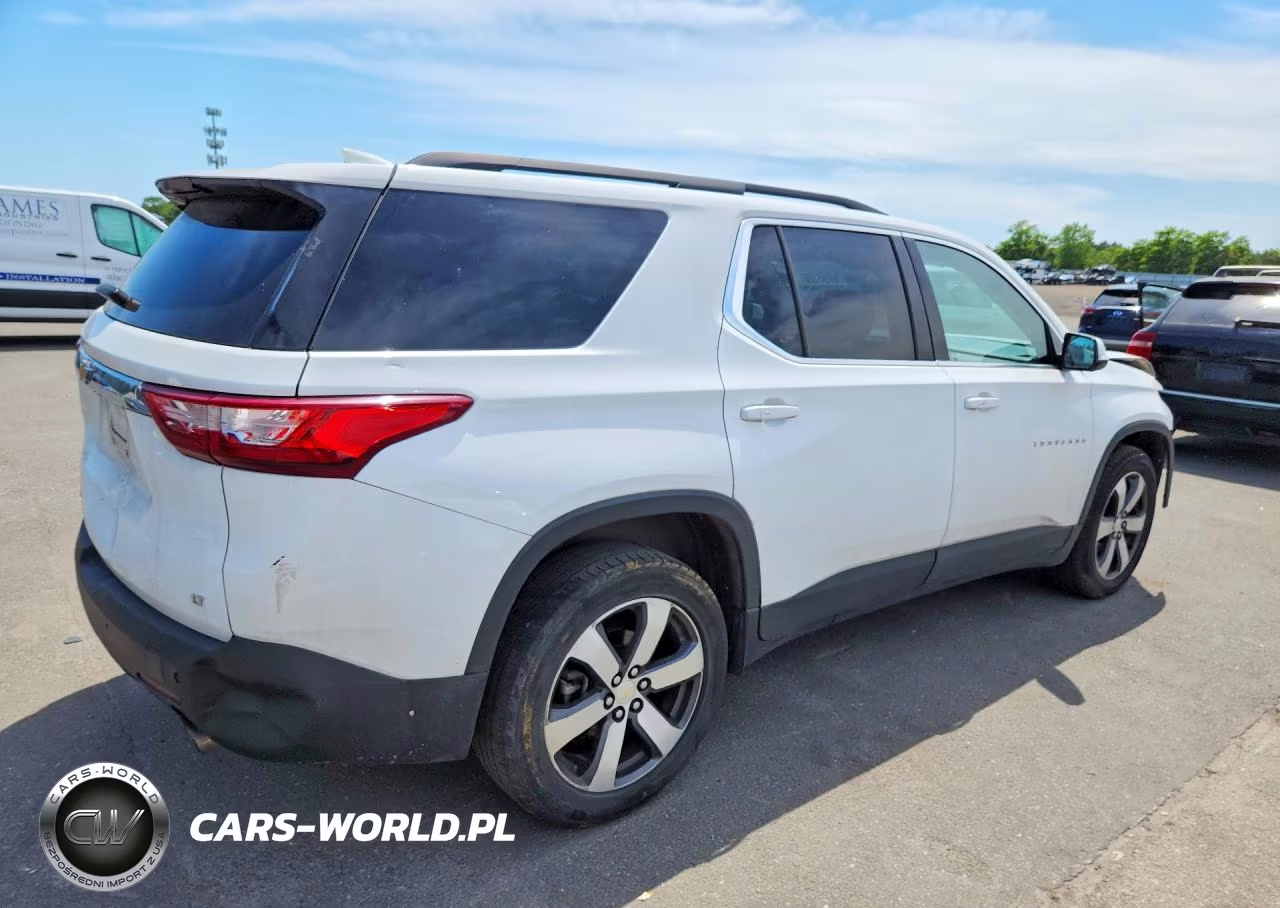 2019 Chevrolet Traverse Lt VIN:1GNEVHKW9KJ261851 - 3