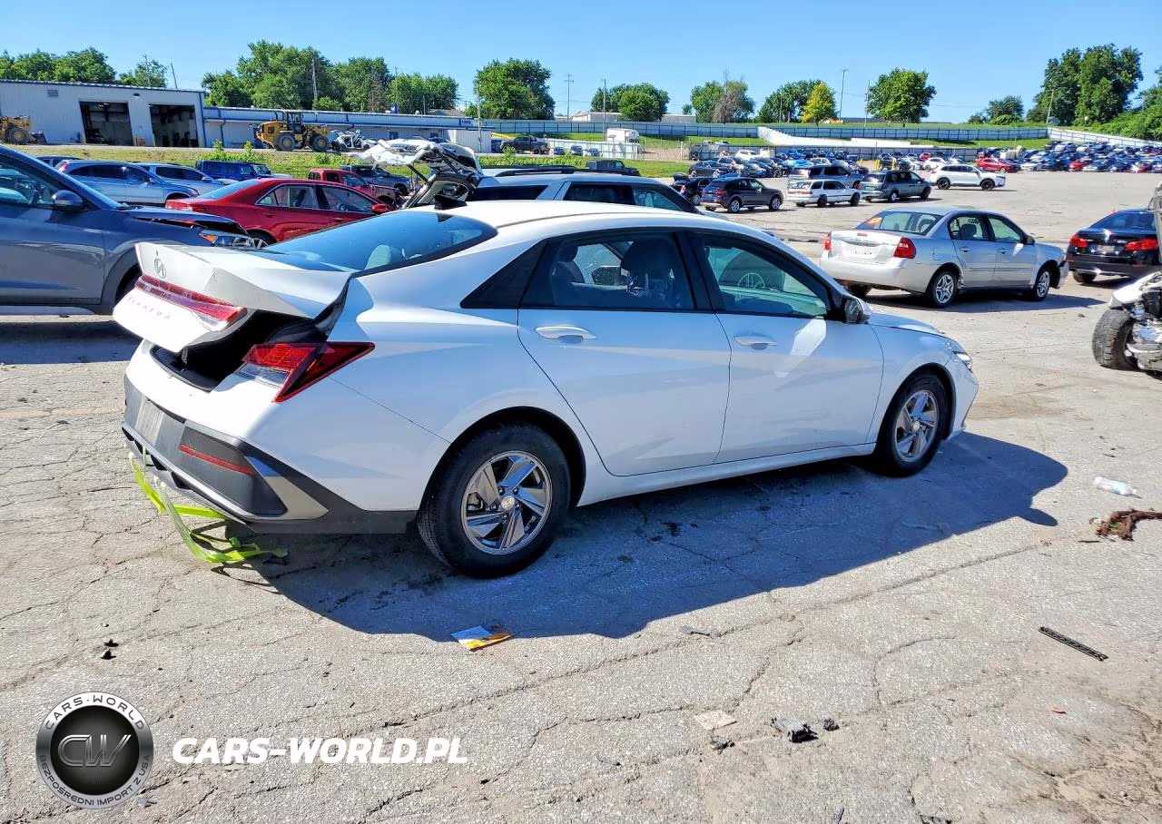 2025 Hyundai Elantra Se VIN:KMHLL4DG7SU872220 - 3