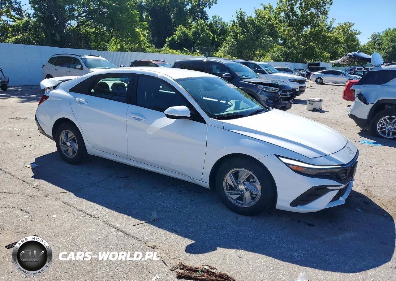 2025 Hyundai Elantra Se VIN:KMHLL4DG7SU872220 - 4