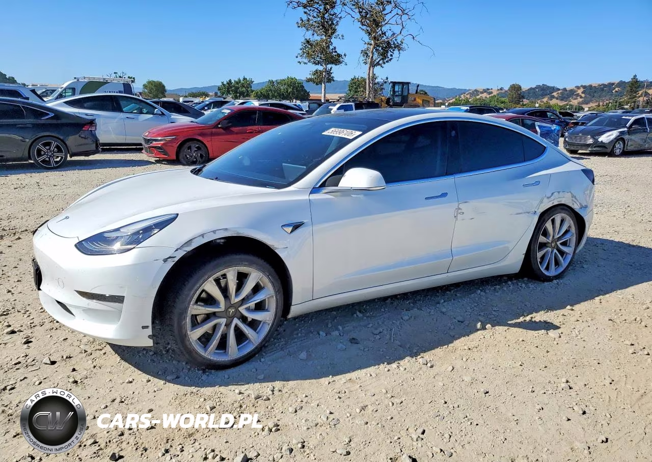 2020 Tesla Model 3 – zdjęcie 1 z 12