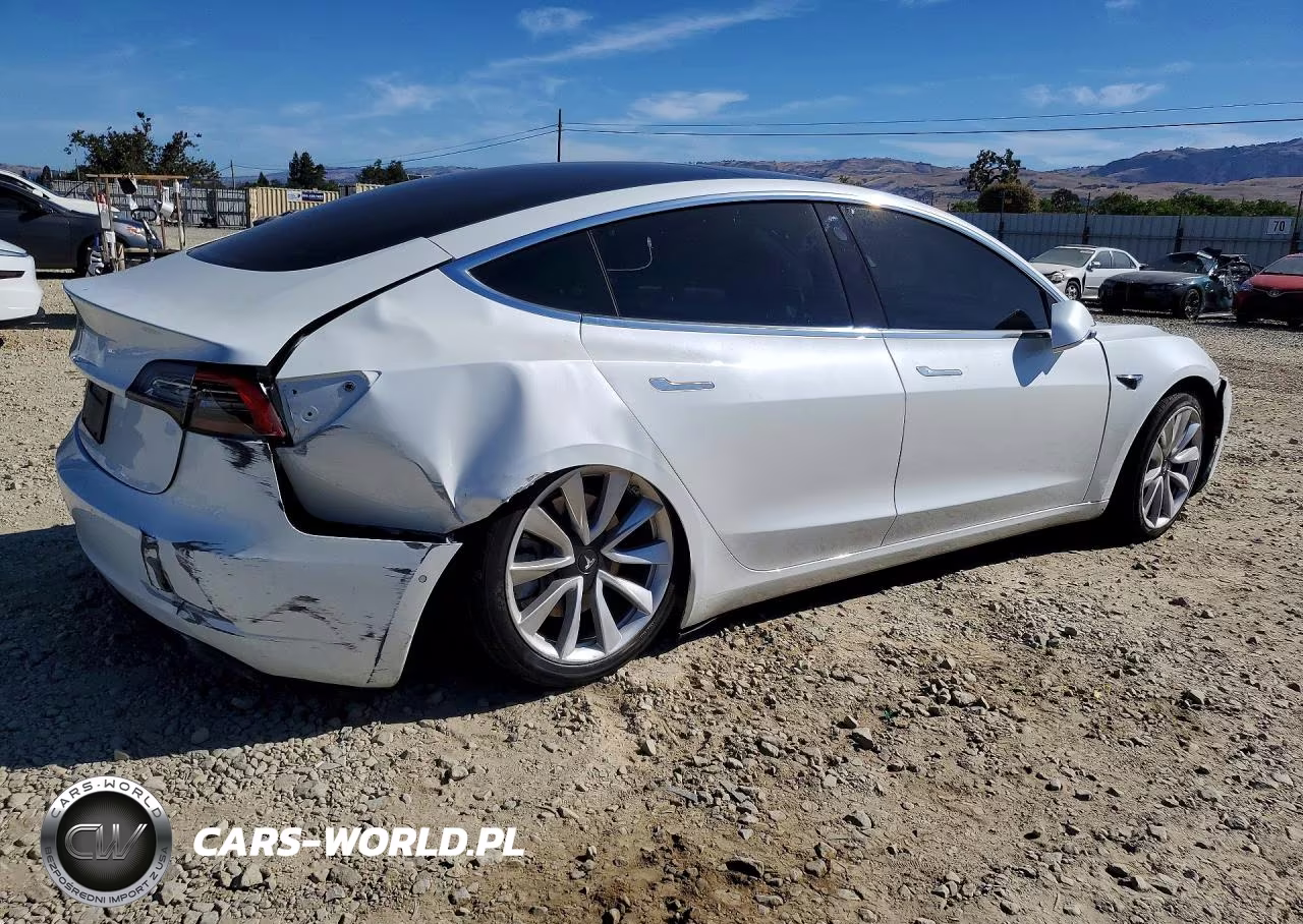 2020 Tesla Model 3 VIN:5YJ3E1EA6LF661575 - 3