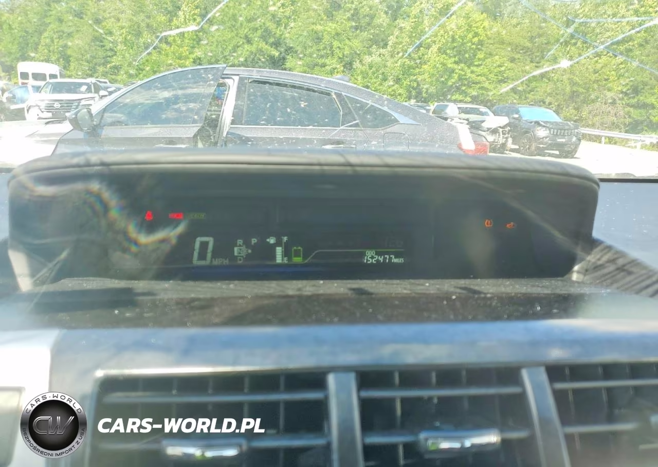 2014 Toyota Prius V Three VIN:JTDZN3EU8E3336913 - 9