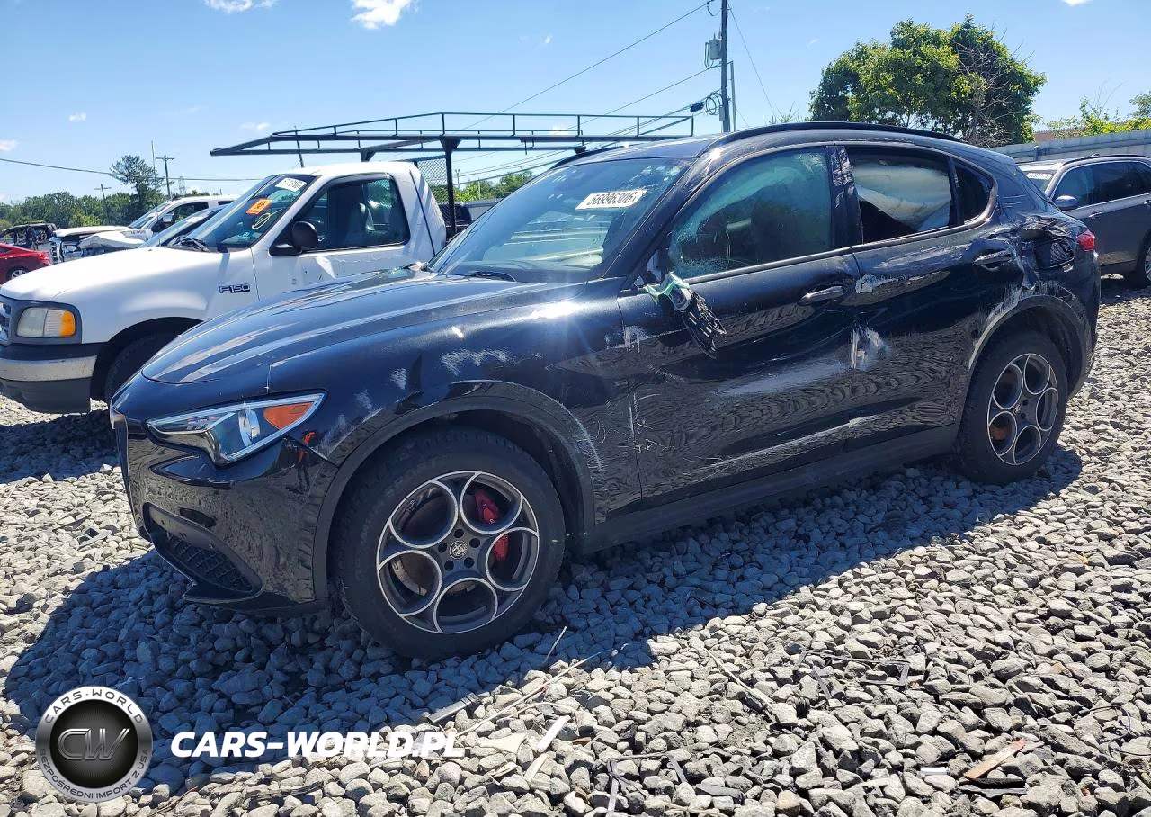 2022 Alfa Romeo Stelvio – zdjęcie 1 z 13