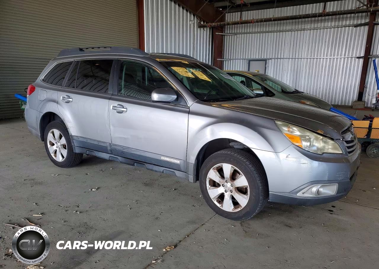 2011 Subaru Outback 2.5I Premium VIN:4S4BRBCCXB3343167 - 4