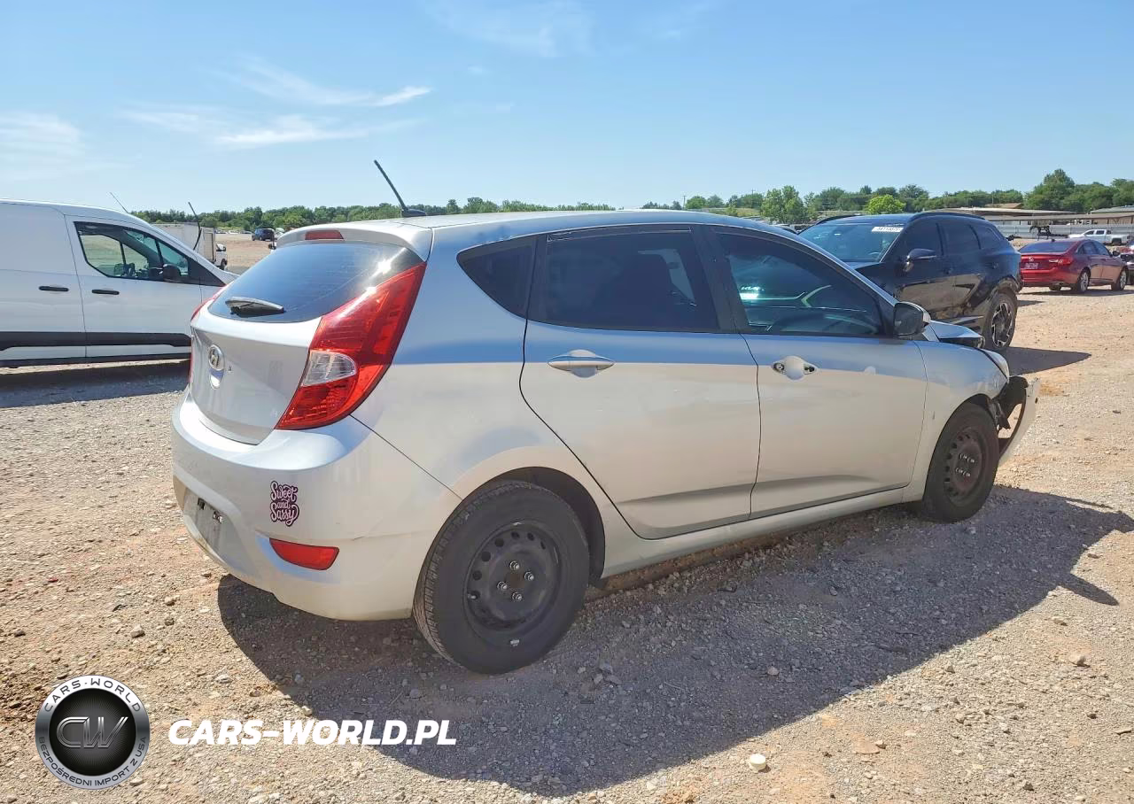 2014 Hyundai Accent Gls VIN:KMHCT5AE5EU164707 - 3