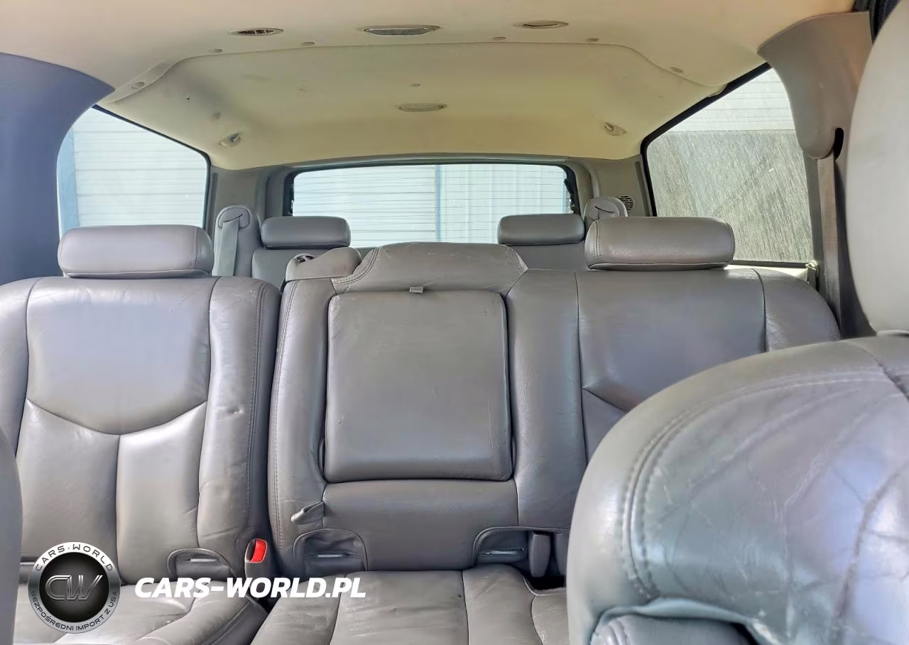 2003 Chevrolet Suburban K1500 VIN:3GNFK16T83G187622 - 10