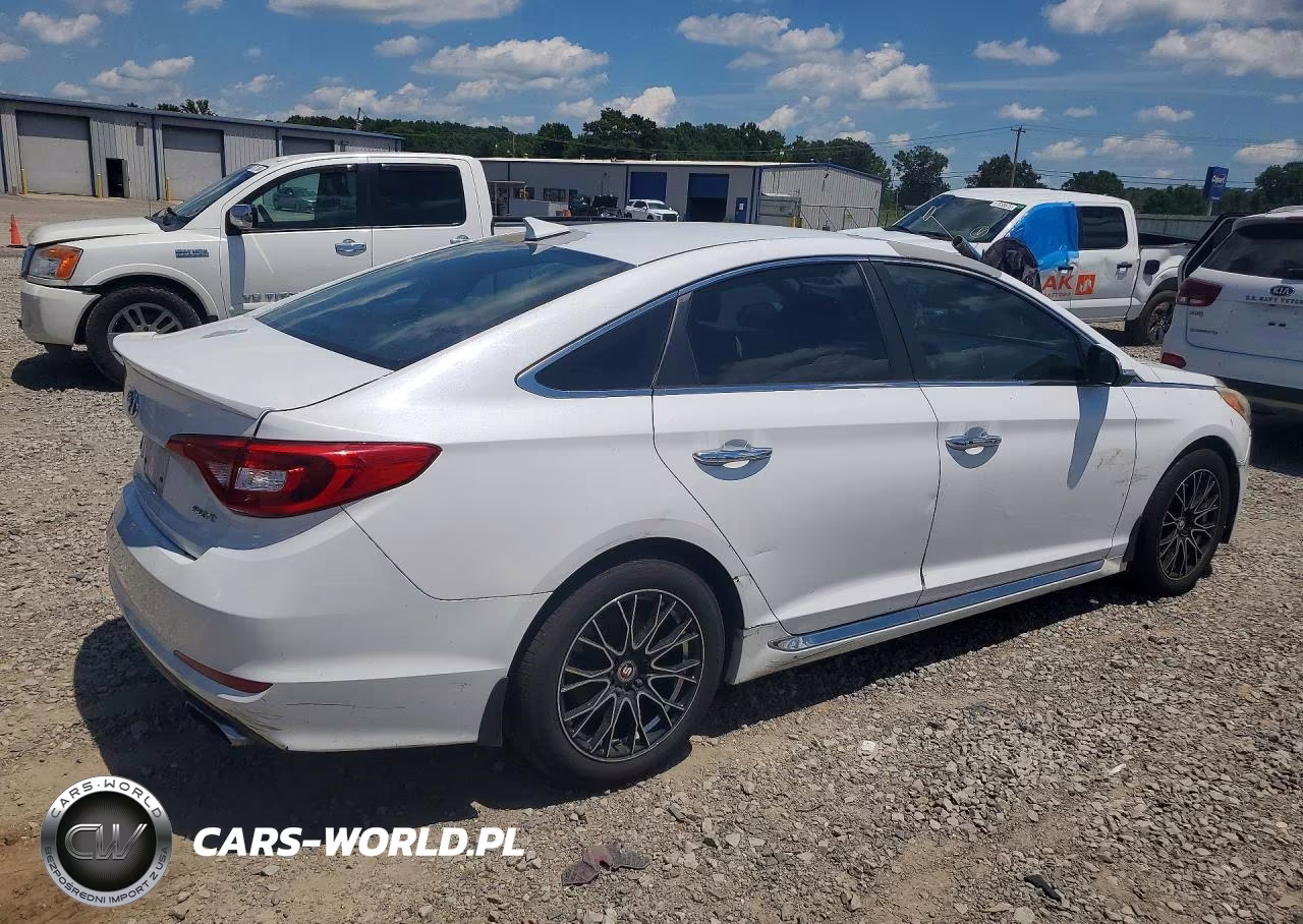 2016 Hyundai Sonata Sport VIN:5NPE34AF2GH319744 - 3
