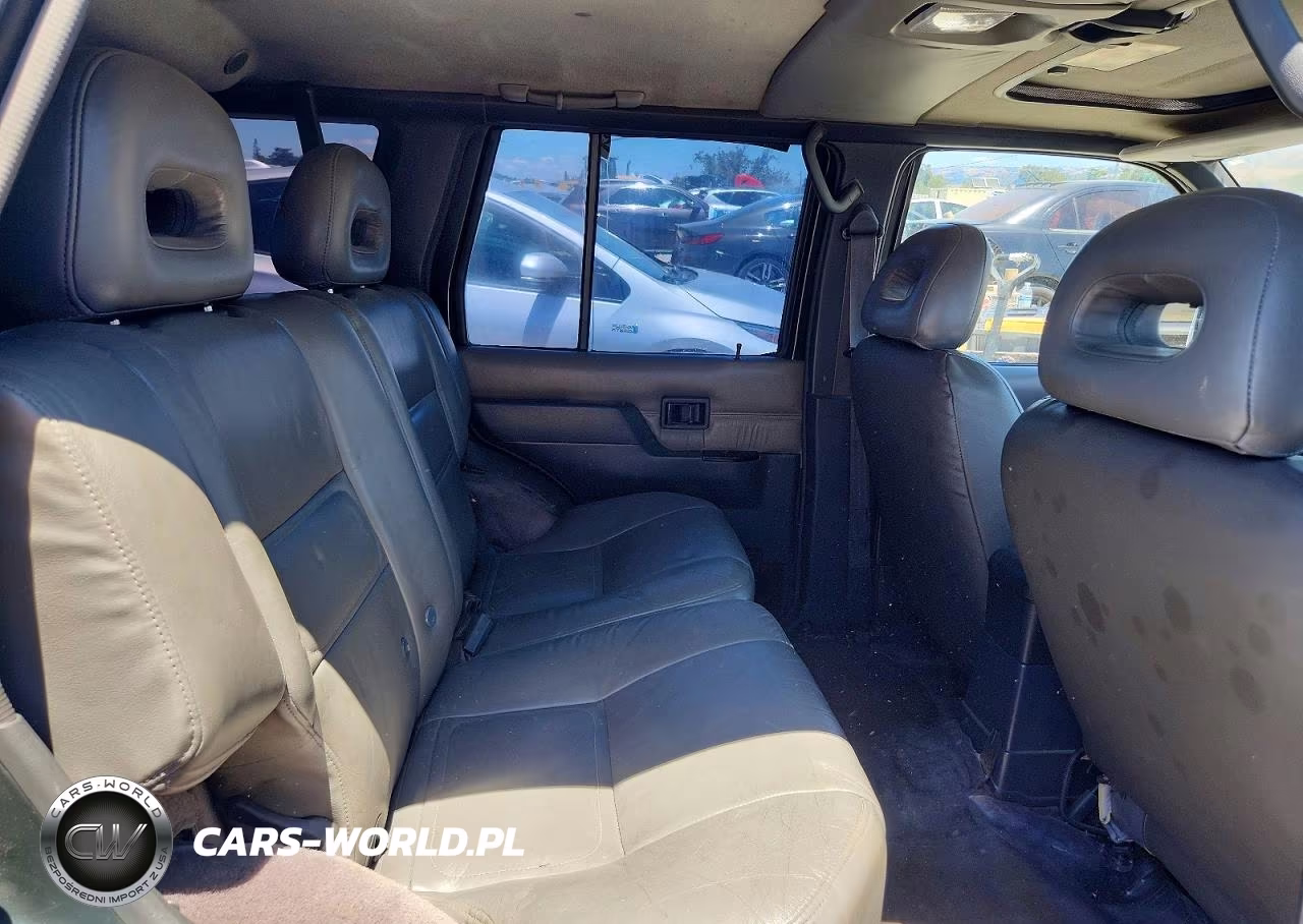 1993 Nissan Pathfinder Xe VIN:JN8HD17Y9PW304447 - 11