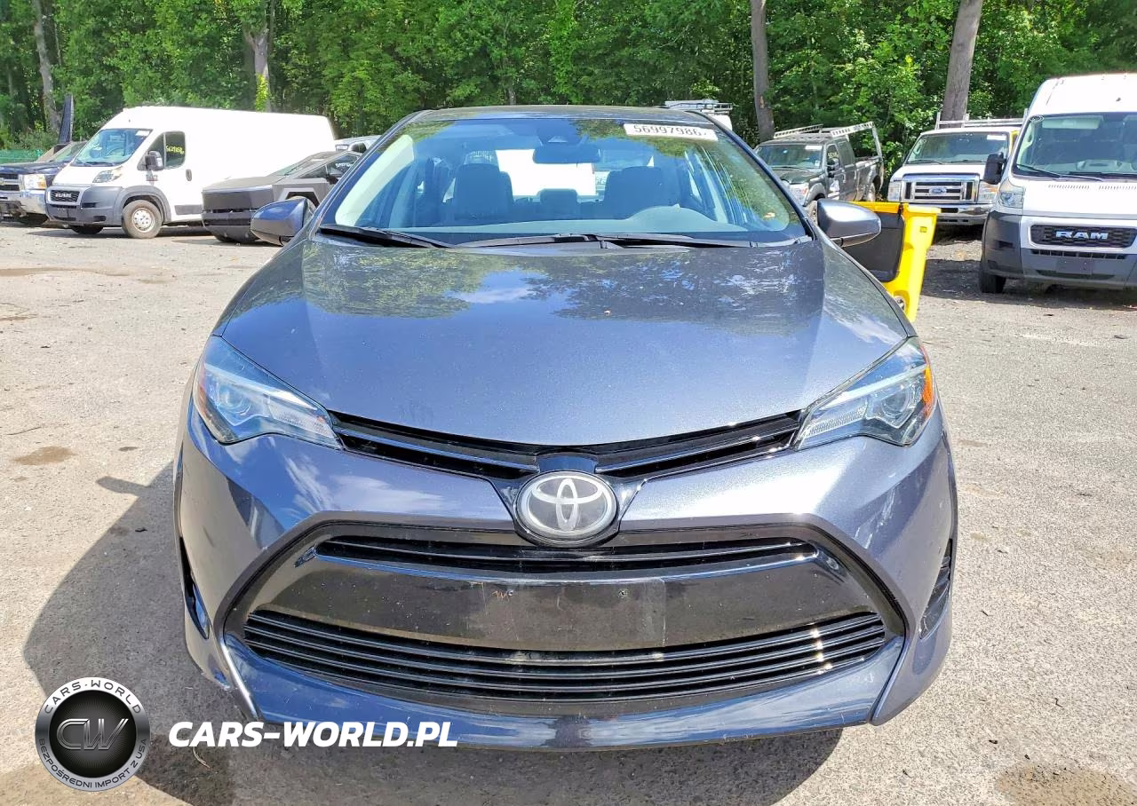 2018 Toyota Corolla Le VIN:2T1BURHE6JC982979 - 5