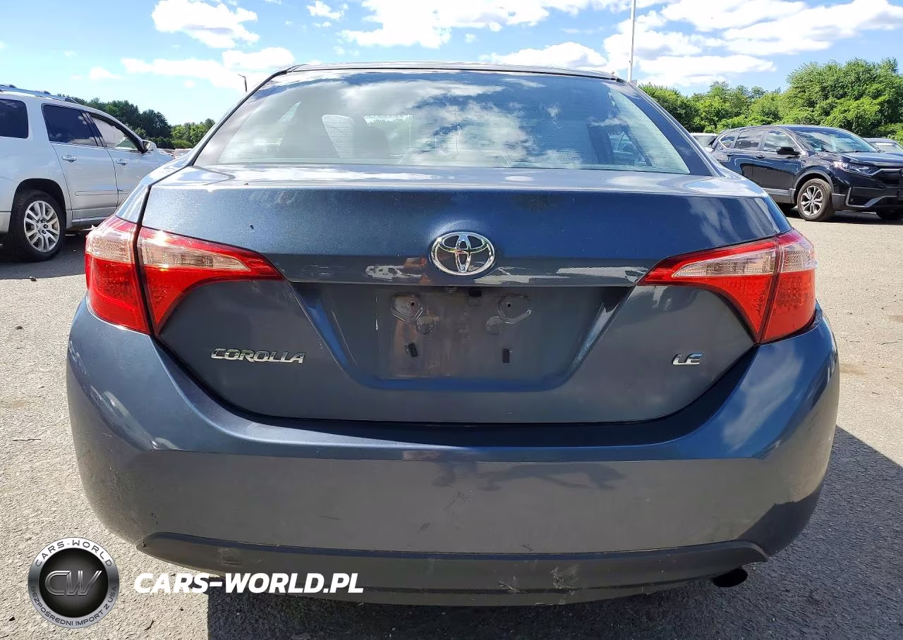 2018 Toyota Corolla Le VIN:2T1BURHE6JC982979 - 6