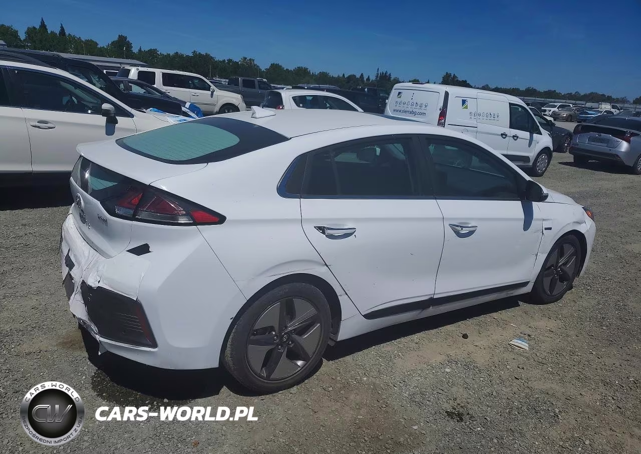 2020 Hyundai Ioniq Limited VIN:KMHC05LC4LU235140 - 3