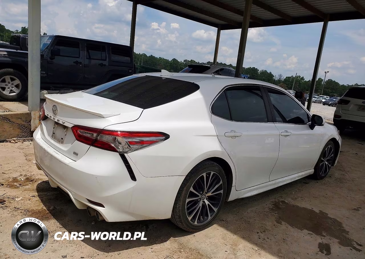 2019 Toyota Camry Se VIN:4T1B11HK1KU821200 - 3