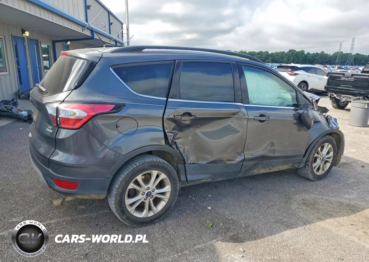 2018 Ford Escape VIN:1FMCU0GD3JUB61880 - 3
