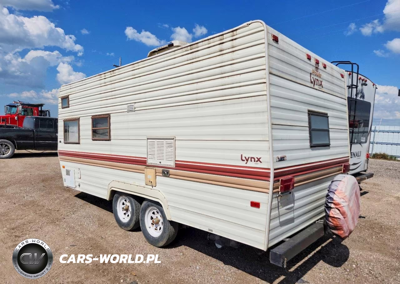 1988 Fleetwood Prowler Camper VIN:1EC3E1921J9512477 - 3