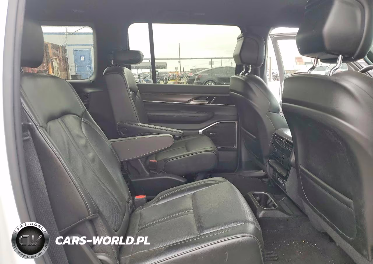 2024 Jeep Wagoneer Series Iii VIN:1C4SJVDP3RS176522 - 11