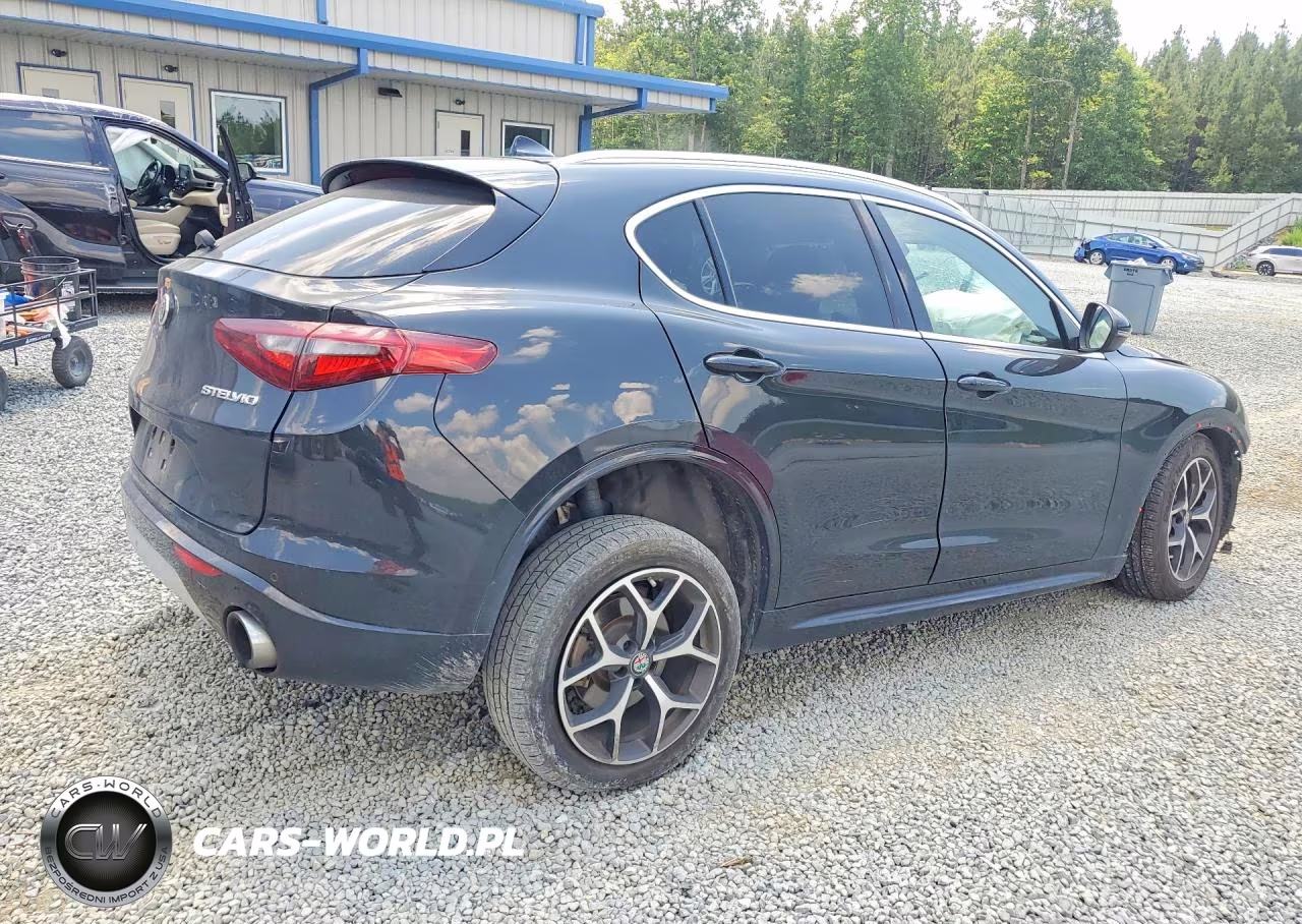 2021 Alfa Romeo Stelvio Ti VIN:ZASPAKBNXM7D17448 - 3