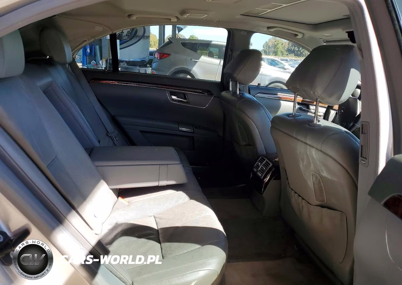 2007 Mercedes-Benz S 550 VIN:WDDNG71X77A077089 - 10