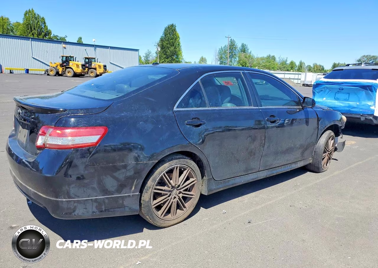 2010 Toyota Camry Se VIN:4T1BF3EK2AU044204 - 3
