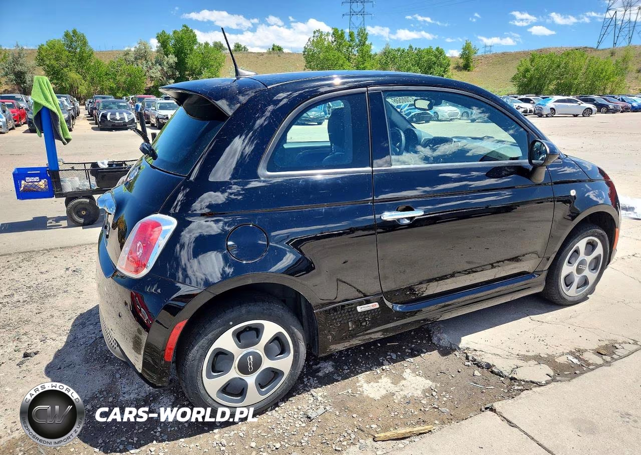 2016 Fiat 500 Electric VIN:3C3CFFGE9GT201557 - 3